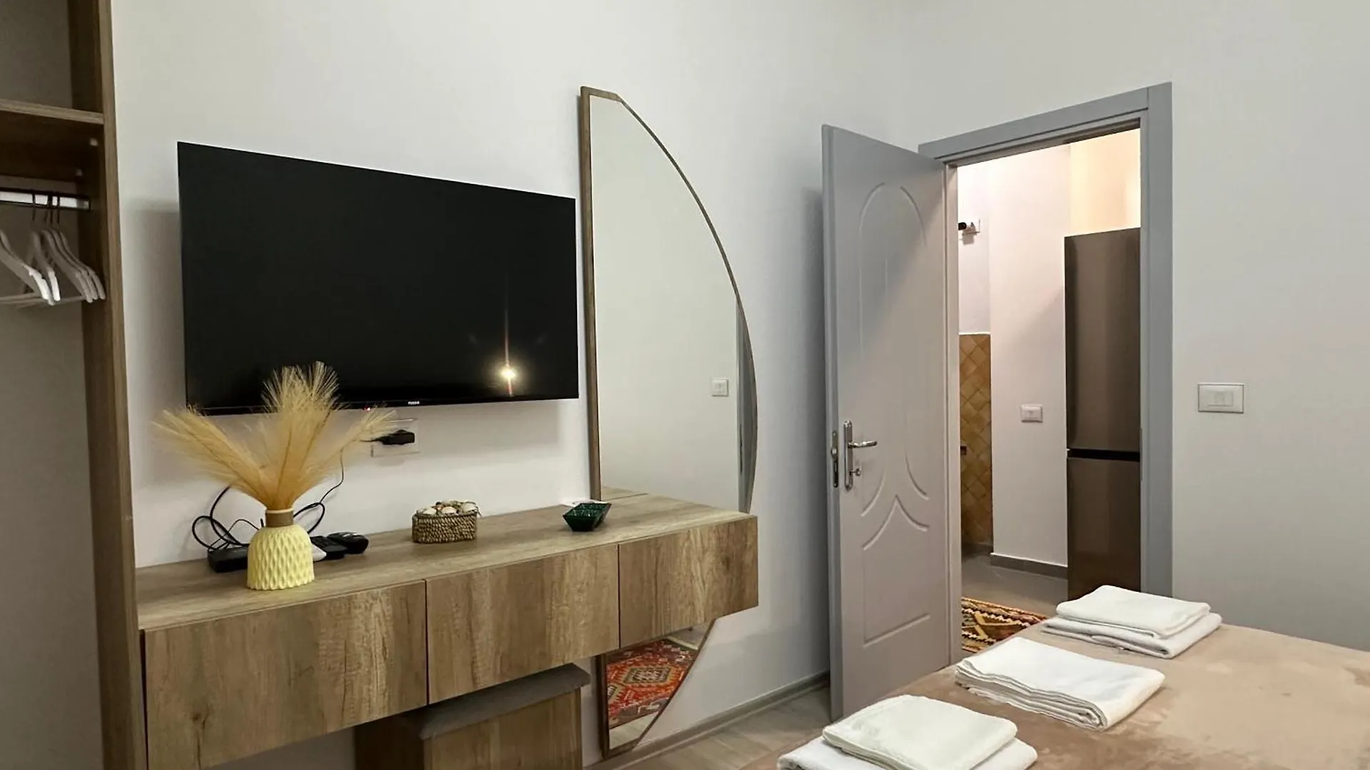 Lola'S Rooms Gjirokaster Albania