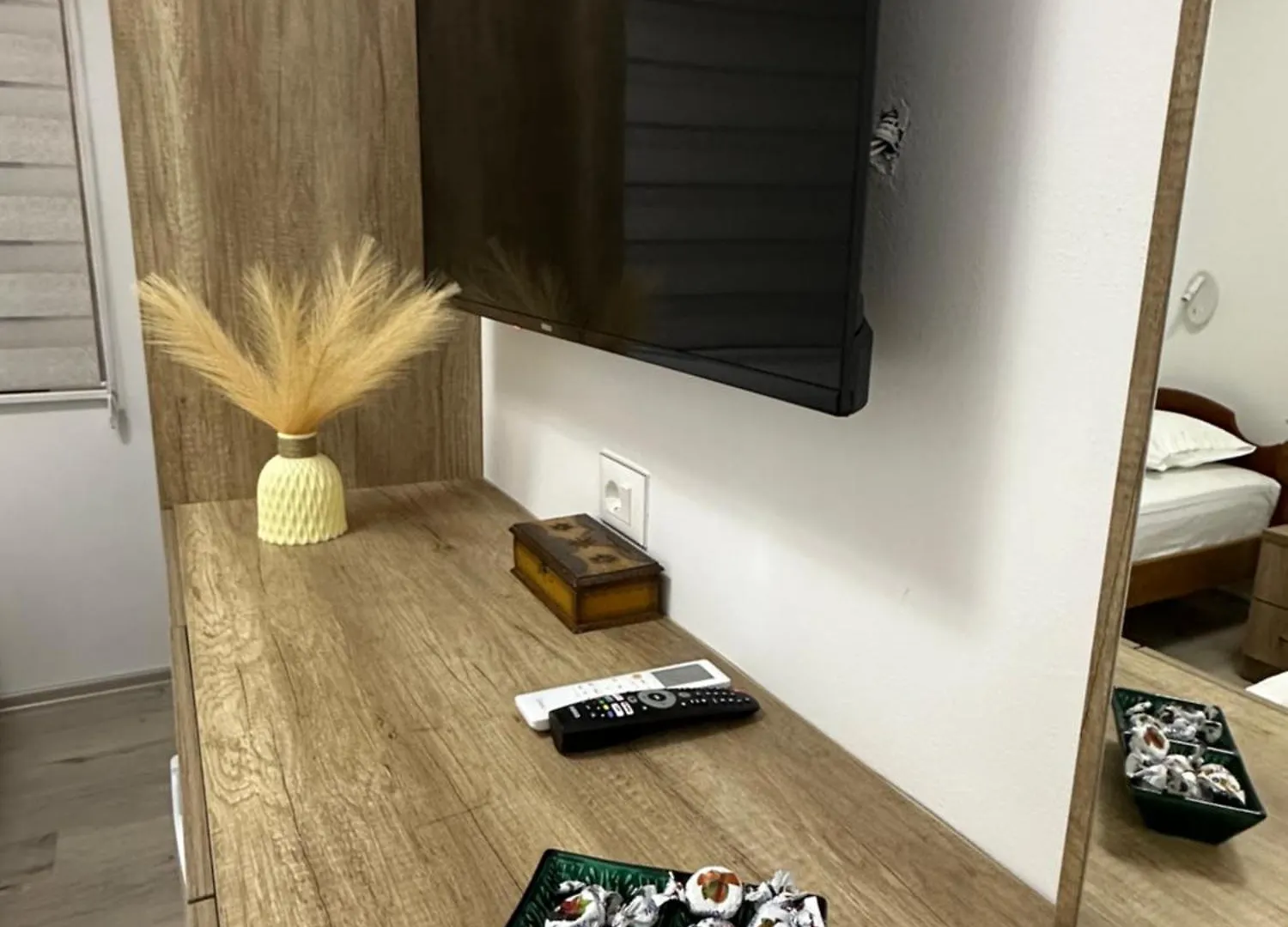 Lola'S Rooms Gjirokaster Hotel