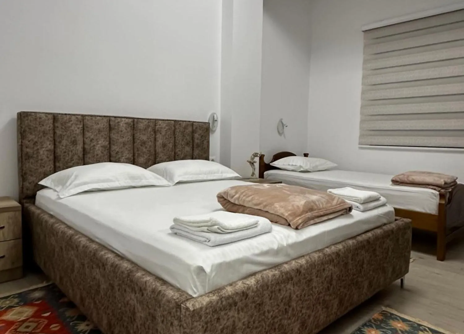 Hotel Lola'S Rooms Gjirokaster
